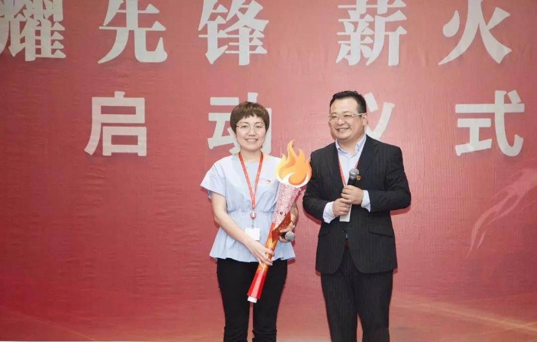 光耀先鋒  薪火接力 傳遞先鋒精神，開拓全新事業(yè)   張建軍—葉根源(圖1)
